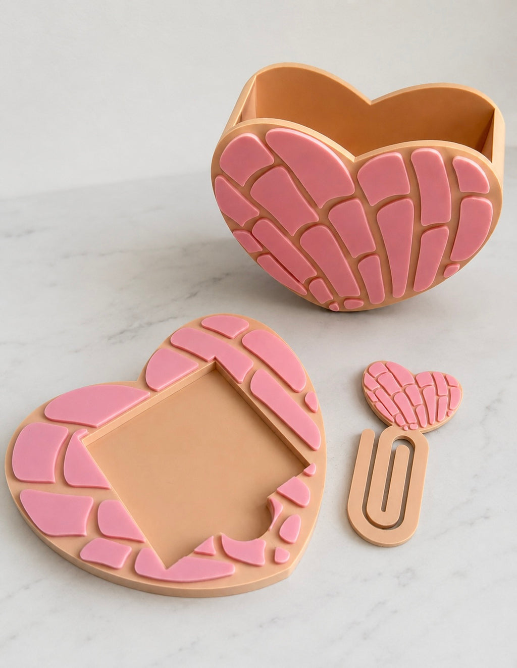 Concha Desk Accessories