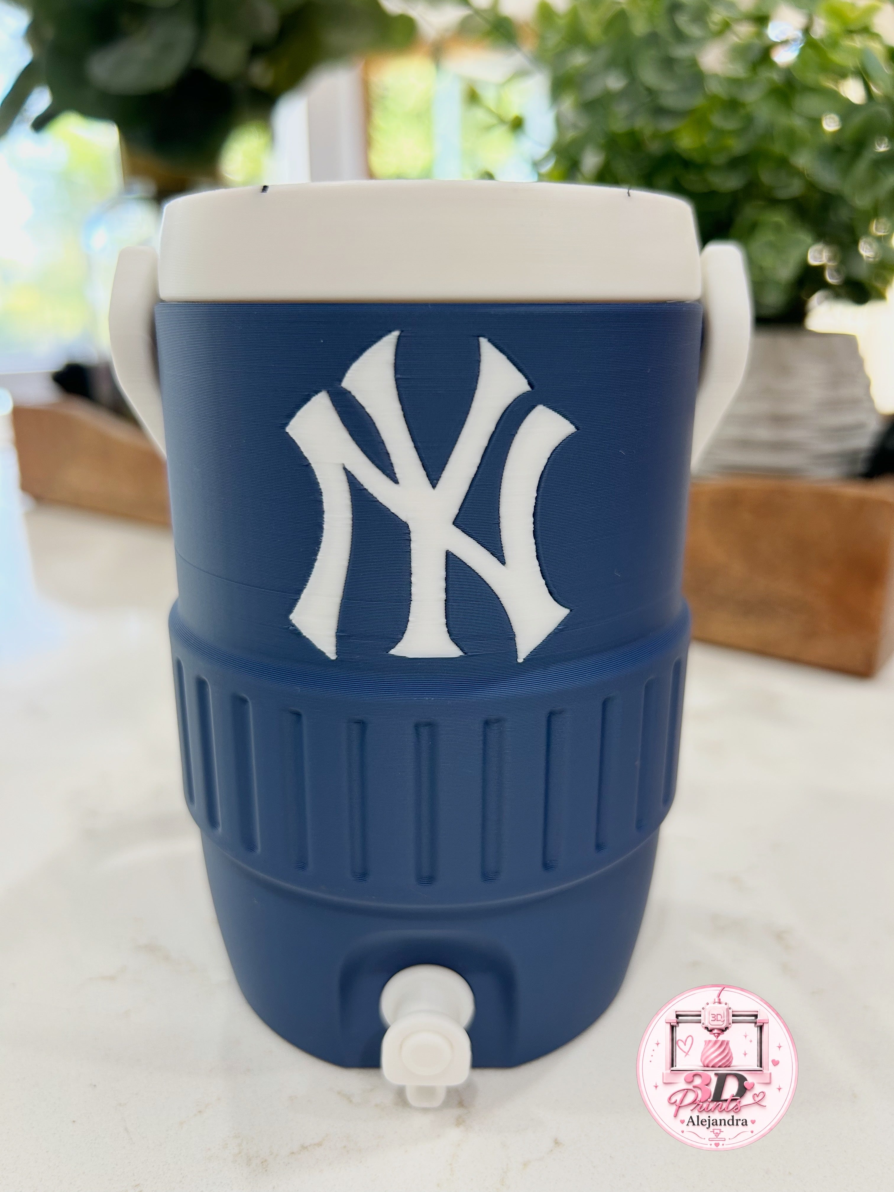 NY Yankees 12oz Mini Can Cooler
