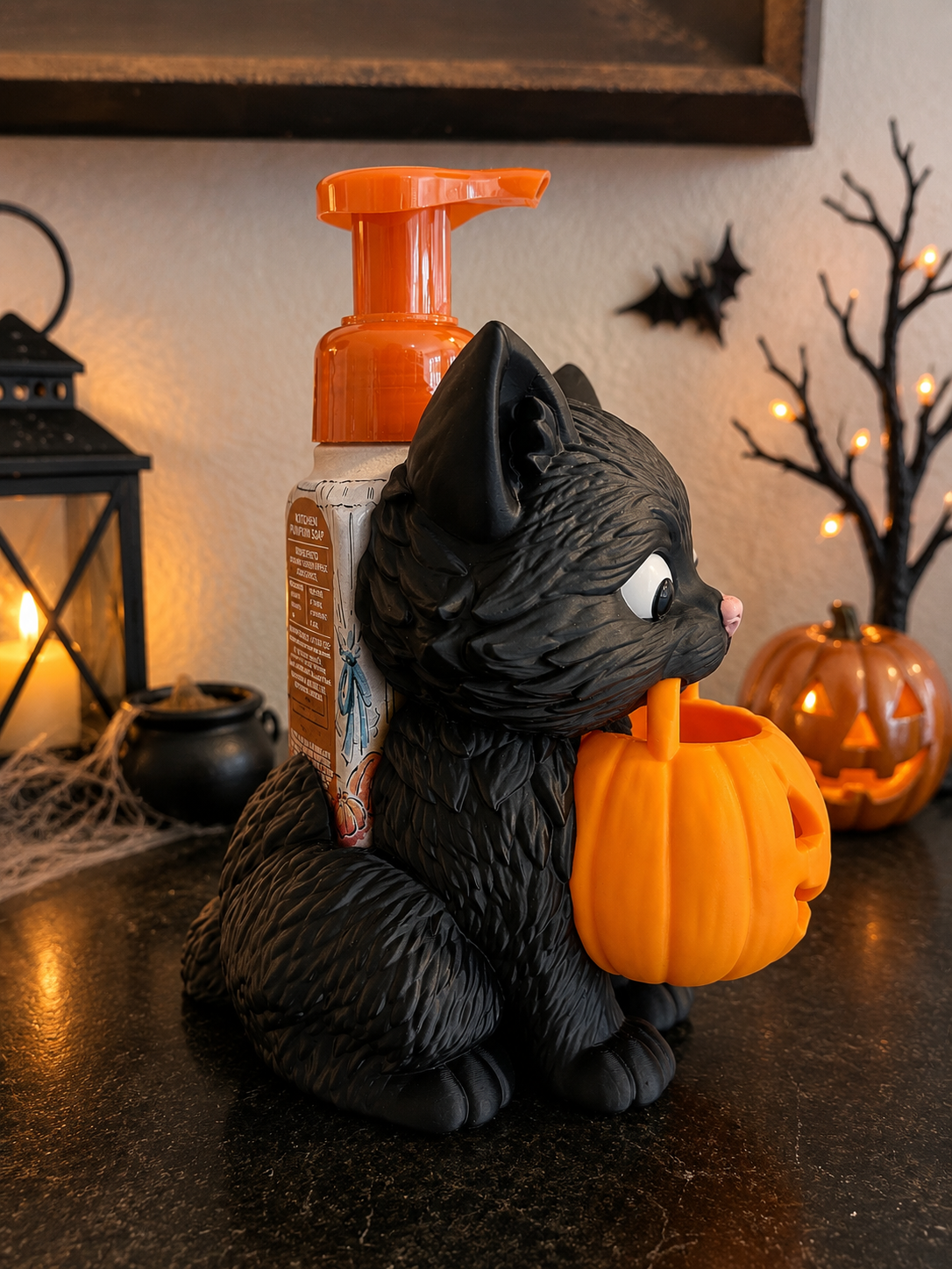 Black Cat Halloween Foaming Soap Holder