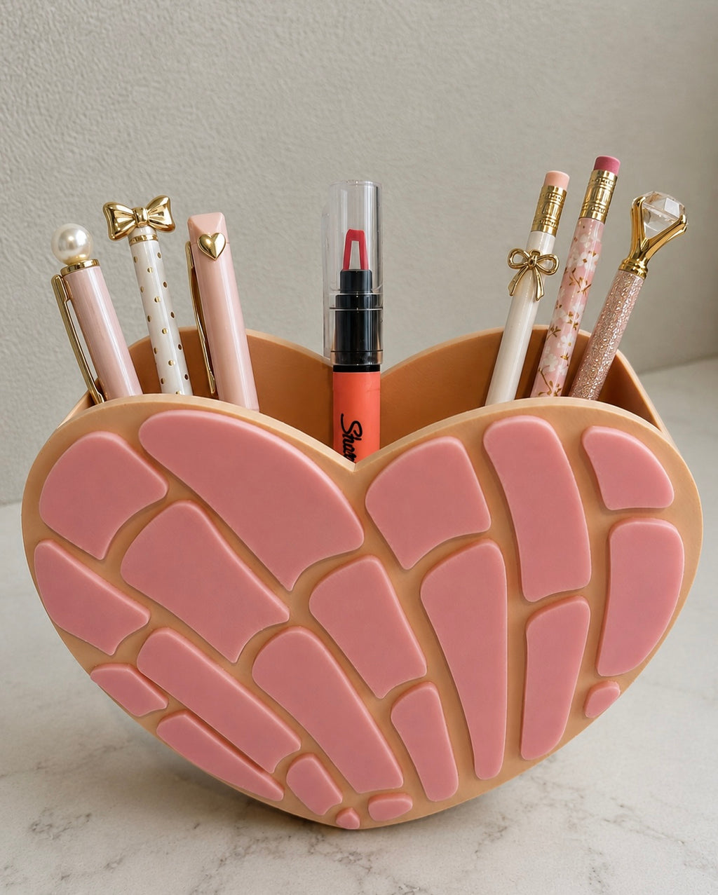 Concha Desk Accessories