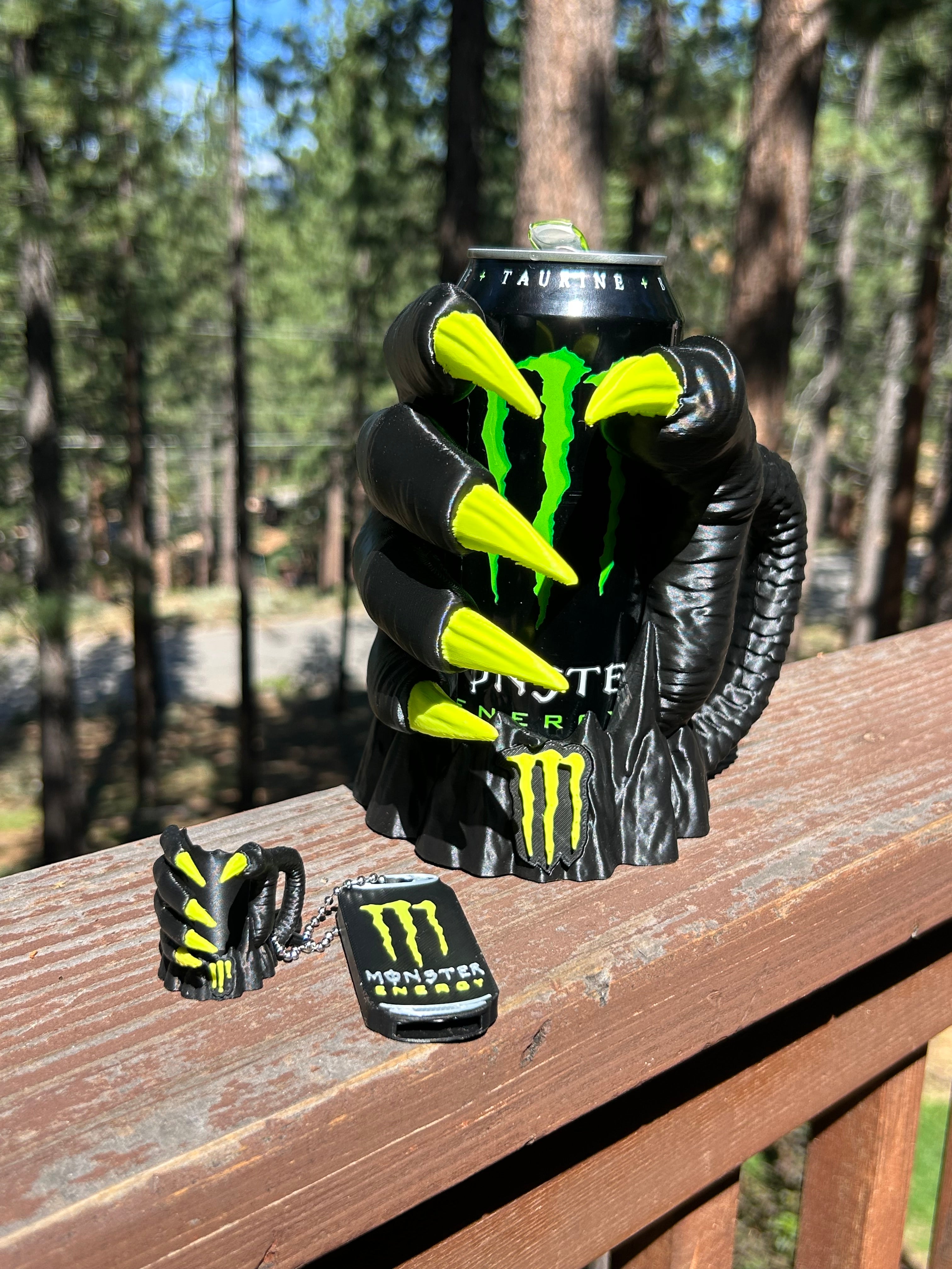 Claw Can Holder with Matching Keychain, Can Opener and Lid