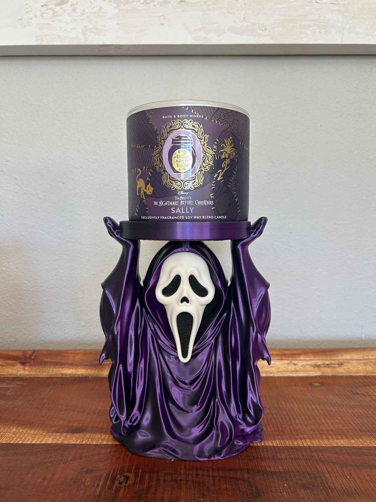 Ghostface-Inspired Candle Holder